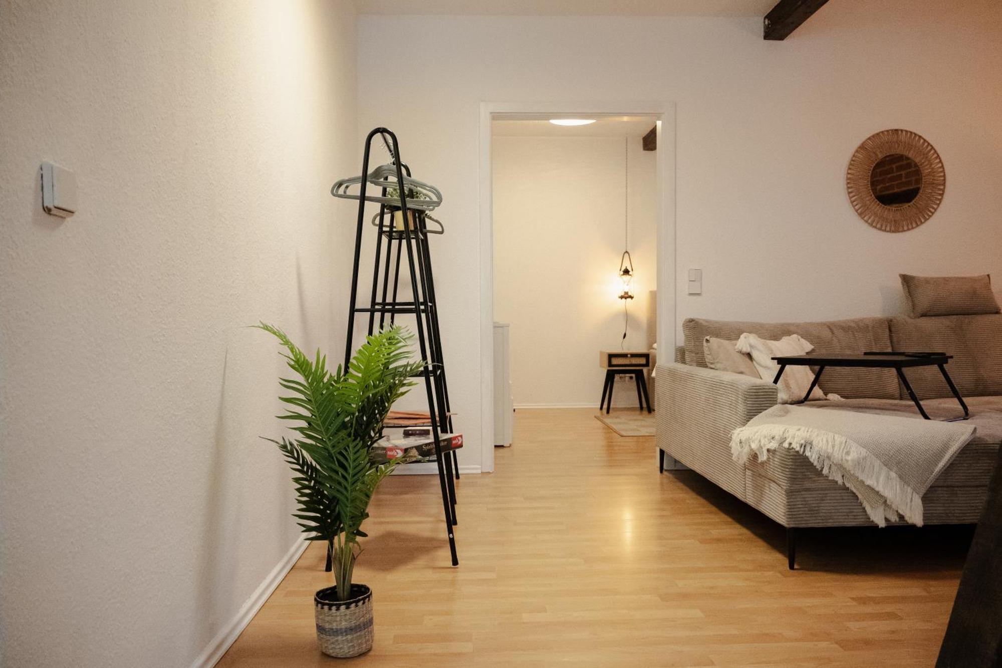 Jasta Homes Altstadt, Zentral, Ueberdachter Parkplatz, Netflix, Vollausstattung, Loft, Modern Und Komfort ハーメルン エクステリア 写真